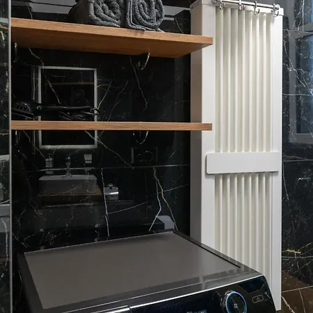 Hamlet - Perfect Apartman *
